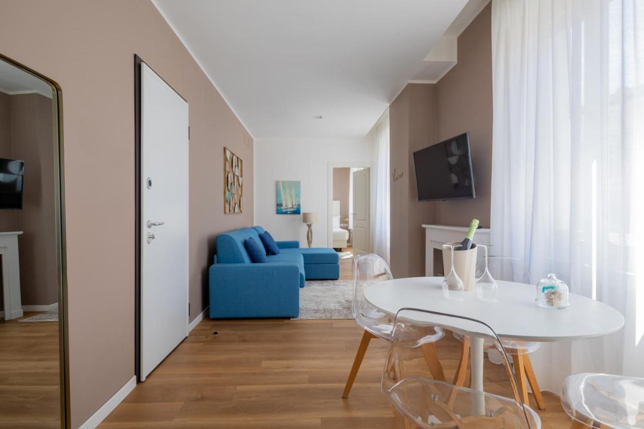 Vis A Vis Apartments Trieste Esterno foto