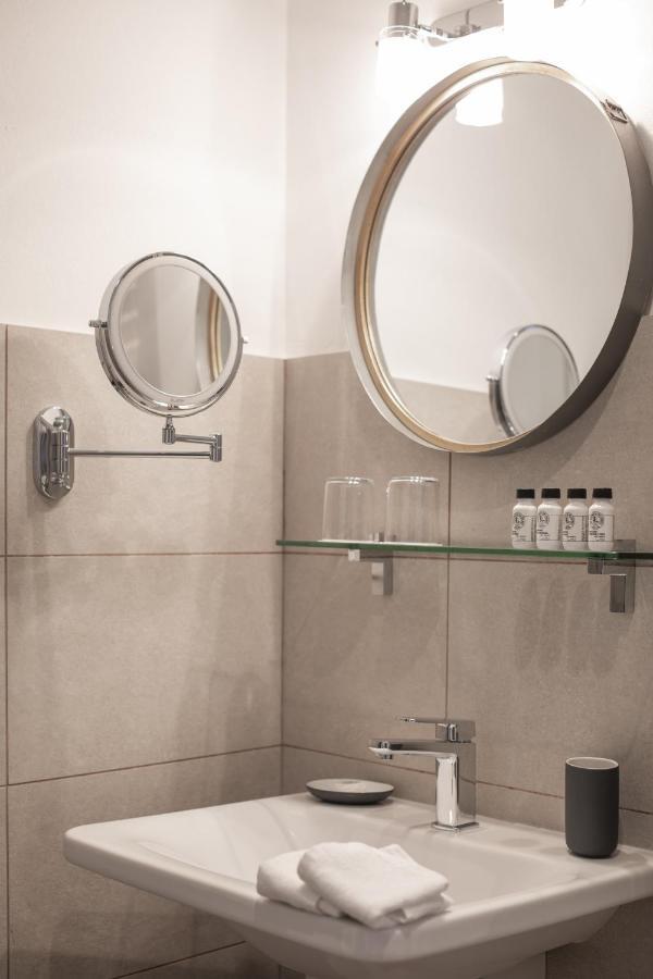 Vis A Vis Apartments Trieste Esterno foto