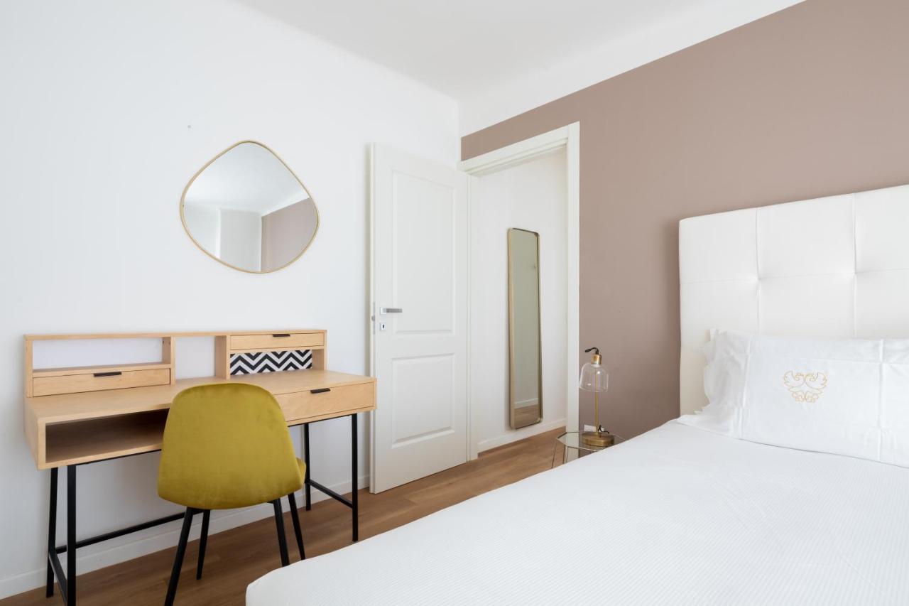Vis A Vis Apartments Trieste Esterno foto