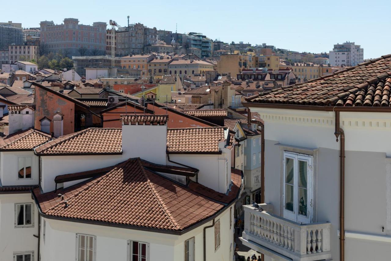 Vis A Vis Apartments Trieste Esterno foto